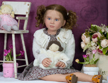 Load image into Gallery viewer, PROTOTYPE Adelia by Olga Tschenskaja (ready to ship)