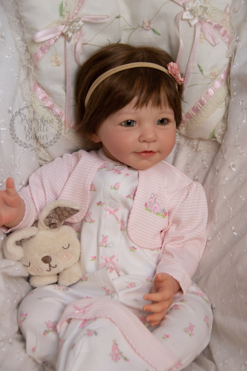 Lisa by Linde Scherer – Pumpkin Doodle Babies