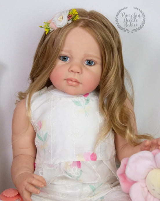 Ready to ship Louisa by Jannie De Lange