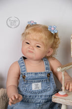 Load image into Gallery viewer, Fouchie by Ping Lau