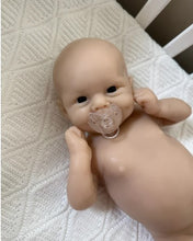 Load image into Gallery viewer, Custom Order Scarlett by Bonnie Sieben Full Body Newborn Silicone Doll